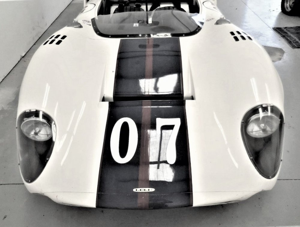 1966 lola t70 spyder mk II TRIBUTE (75).JPG