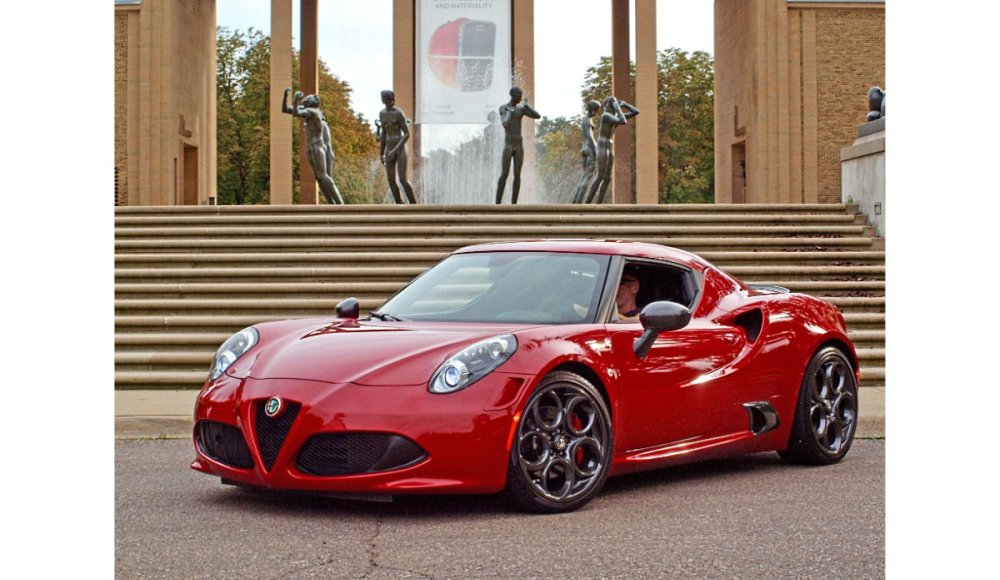 Alfa 4C @ Cranbrook Academy 10-2-2019 (12).jpg