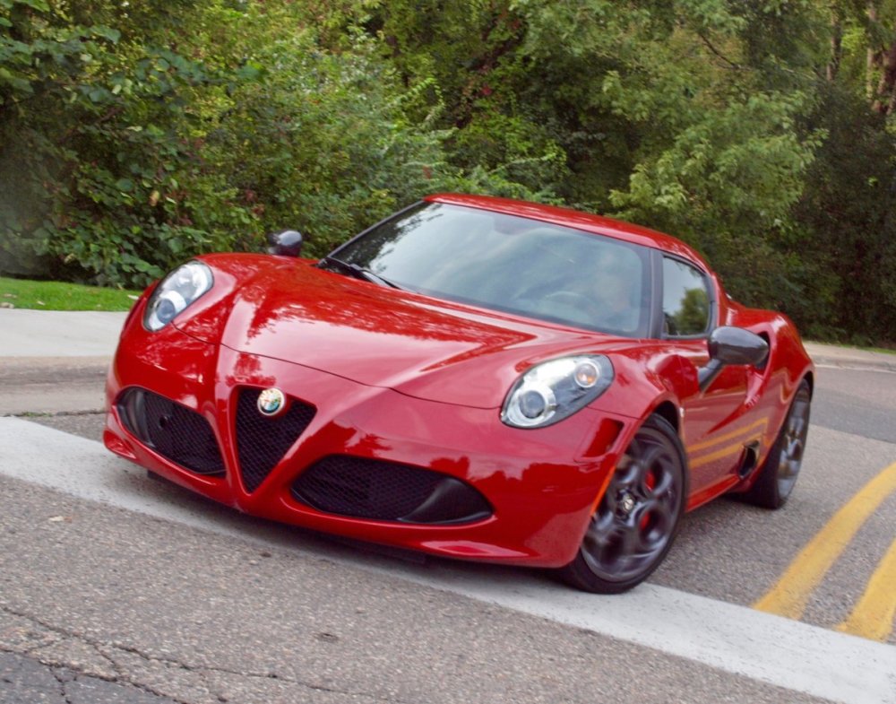 Alfa 4C @ Cranbrook Academy 10-2-2019 (2) - Copy.jpg