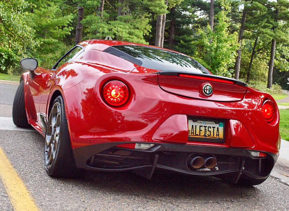 Alfa 4C @ Cranbrook Academy 10-2-2019 (10).jpg