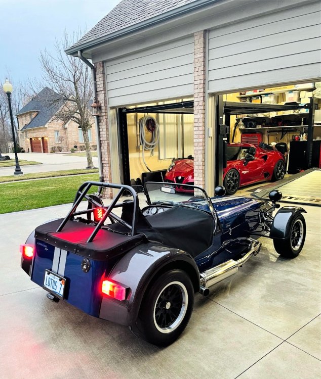 caterham r400 in front of hoist.jpg