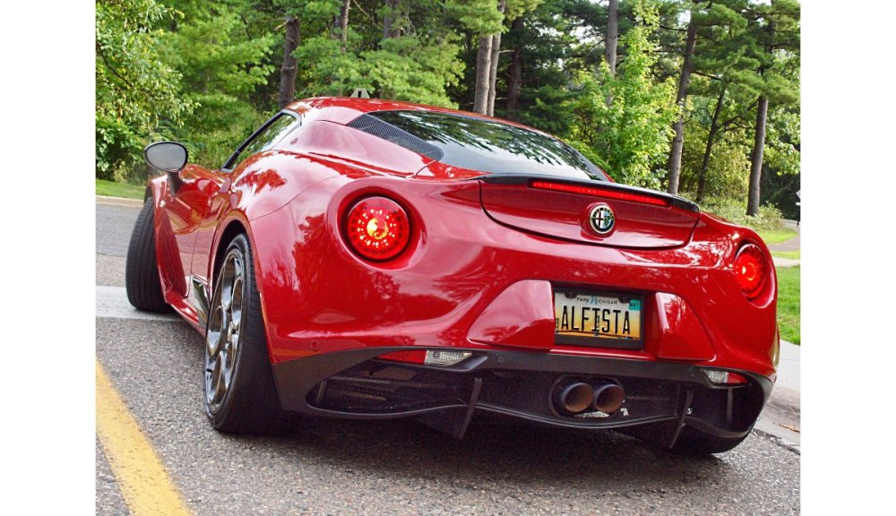 Alfa 4C @ Cranbrook Academy 10-2-2019 (13).jpg