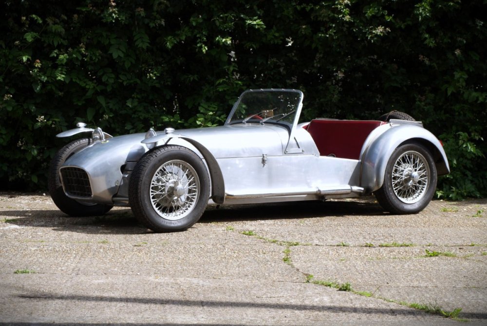 Lotus7S1.thumb.jpg.7677aa485983bc28defd48b7c6d6cd90.jpg