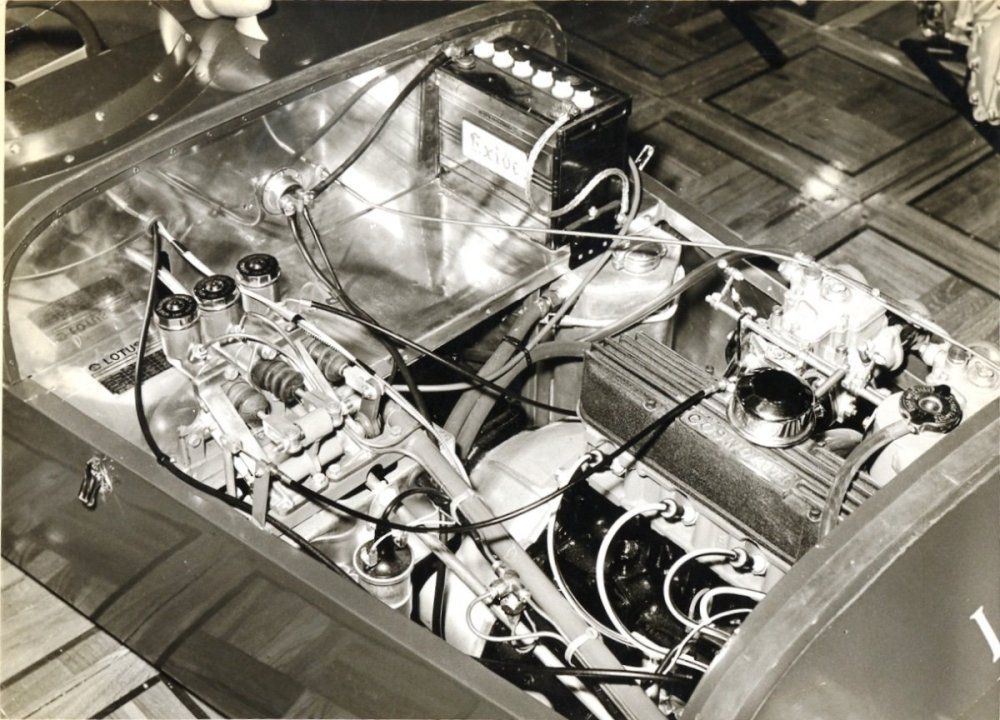 Three-7enginebayat1965RacingCarShow2.thumb.jpg.5ba82ca71e0520e34c8df5b5a4854179.jpg