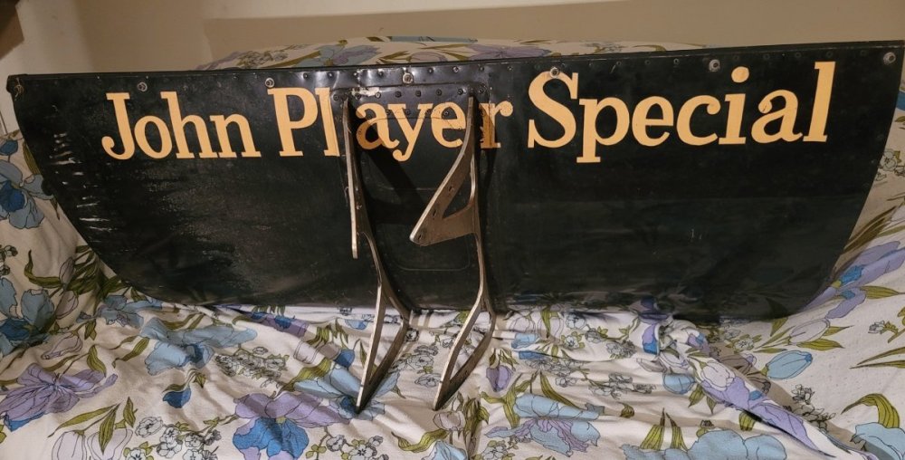 Gunnar's Wing under side 2048.jpg