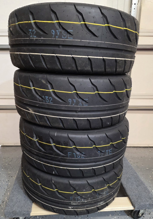 TOYO Tires R888R.jpg